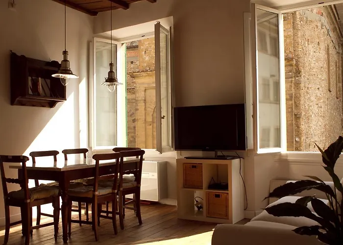 Apartment In Florence